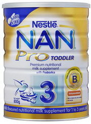 Sữa bột Nan Pro 3 - hộp 900g (dành cho trẻ từ 1 - 3 tuổi)