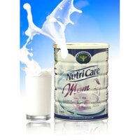 Sữa bột Nutricare Mom - hộp 900g (dành cho phụ nữ mang thai và cho con bú)
