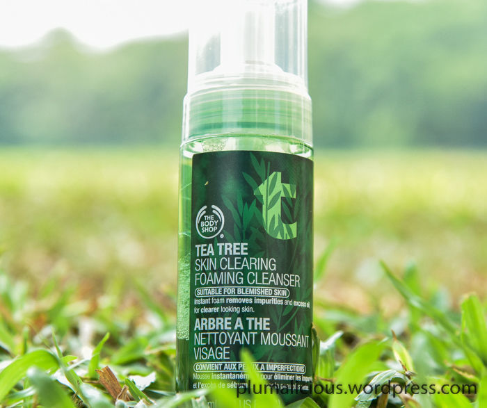 Sữa rửa mặt dạng bọt The Body Shop Tea Tree Skin Clearing Foaming Cleanser 150ml