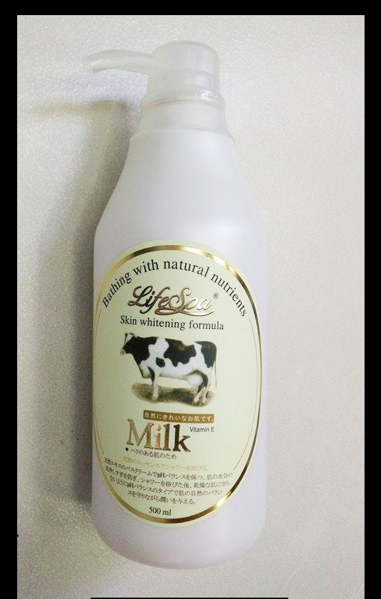 Sữa Tắm Trắng Da Milk LifeSpa - 500ml