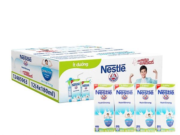 Thùng 48 hộp sữa tiệt trùng có đường Nestlé NutriStrong 180ml