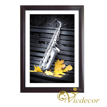 Tranh đơn sắc Saxophone Vicdecor TDS0030