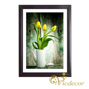Tranh đơn sắc Tulip vàng Vicdecor TDS0026