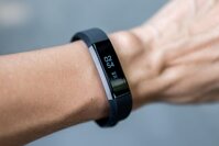 Vòng tay theo dõi sức khỏe Fitbit Alta HR