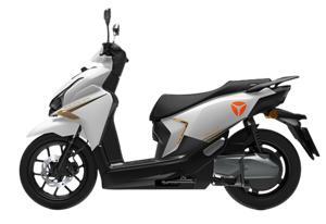 Xe máy điện Yadea Velax