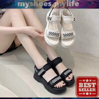 𝗠𝗬 𝗦𝗛𝗢𝗘𝗦 𝗠𝗬 𝗟𝗜𝗙𝗘 .̷ ̷  Sandal nữ carô 2 quai độn đế 5p siêu đẹp mẫu mới 2 màu Đen / Trắng thời trang đi học