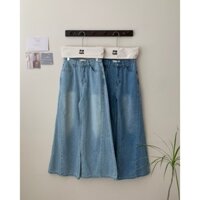 𝗟𝗔 𝗖𝗛𝗔𝗥𝗠𝗘́ | Quần jeans xanh dáng loe 90033 Kittin