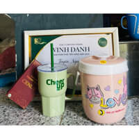 𝐓𝐡𝐚̉𝐨 𝐦𝐨̣̂𝐜 𝐖𝐞𝐢𝐠𝐡𝐭 𝐆𝐚𝐢𝐧 𝐂𝐞𝐧𝐥𝐲 đi kèm thùng đá mini và ly