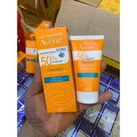 🌤 𝐊𝐞𝐦 𝐂𝐡𝐨̂́𝐧𝐠 𝐍𝐚̆́𝐧𝐠 Avene Fluide suncreen spf50