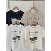 𝗟𝗔 𝗖𝗛𝗔𝗥𝗠𝗘́ |Áo phông baby tee HOPELESS ROMANTIC 88036 Jo Jo