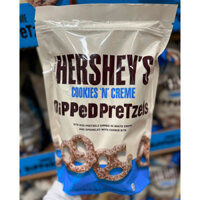 🥨🍫 BÁNH QUY MẶN GIÒN PHỦ SOCOLA TRẮNG VÀ RẮC VỤN BÁNH COOKIE CỦA MỸ HERSHEY’S COOKIES N CREME DIPPED PRETZELS 120G 680G