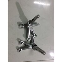 - Gác chân raider dung các dòng xe