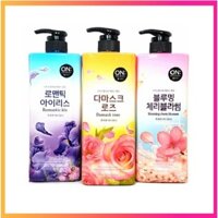 [ Giảm Giá ] Sữa Tắm On The Body Hàn Quốc, Chai 900ml, Giúp Da Luôn Trắng Sáng Mịn Màng Và Lưu Giữ Mùi Thơm Quyến Rũ