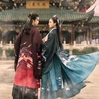 - Hán phục chu tước linh