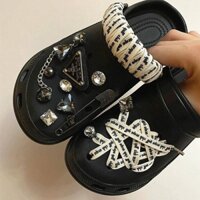 【 JsS 】 Fit Hole Shoe Buckle Accessories DIY Slipper Lace Crystal Diamond Triangle Logo Decoration Accessories