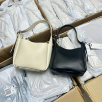 /-li /-li MANGO BUCKET BAG AUTH /-li /-li  Đang trên đường onl web , mình đc dùng trước luôn nhoa Full bao bì chuẩn