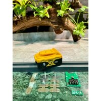 ( Nhận 2 đường sạc) Vỏ mạch Dewalt 18V nhận sạc adapter và zin Li-ion 3.7V 2 hàng ( 10 cell ) có led báo pin. LK