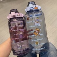 [ Sẵn ] Chai nước 2L siêu to khổng lồ bằng nhựa Tritan kèm ông hút có chia vạch thời gian khồng BPA