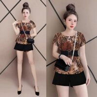 🌹 Set nguyên bộ quần short lưng thun áo họa tiết báo kèm belt như hình.  Mã 1111