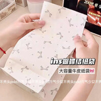 🔥 Túi quà có sức chứa lớn 🔥 túi giấy gói quà ins được đóng gói đẹp mắt để làm quà tặng ngày lễ 2025 túi đựng quà túi tote xinh xắn túi giấy đựng quà có hàng sẵn ☀Ins Style Nơ Túi Giấy Niêm Phong Thẻ Bỏ Túi Đóng Gói Túi Quà Tặng Tài Khoản Tay Bưu Thiếp T