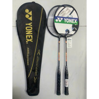 1 cặp vợt cầu lông yonex