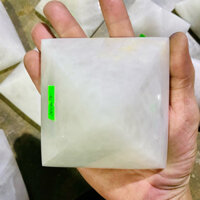 1 kim tự tháp bằng thạch anh trắng tự nhiên năng lượng cao ( hàng Việt không sử lý) đọc thêm mô tả