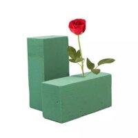 1 thùng xốp xanh cắm hoa trang trí