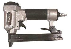 Súng bắn đinh U Makita AT1022AZ - 10-22mm