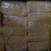 10 cây mùn nén 1kg / cây lót chuồng hamster, thỏ , nhím