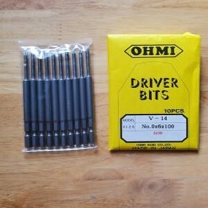 10 Mũi vặn vít Ohmi V-14 No.0x6x100(3×30)