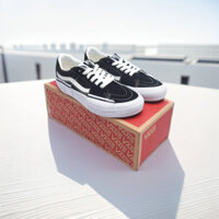 100% chính hãng Vans knu-skool VR3 LX Giày thể thao màu trắng đen cho phụ nữ và nam giới