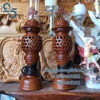 2 Cây Đèn Gỗ Thánh Giá (Gỗ Màu Mahogany) - Đèn Bàn Thờ Đông Phương Fatima (NCDS-0100)