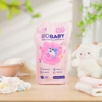 2. Nước giặt xả 2 trong 1 Bio Baby dành cho trẻ em túi 1.2 lít