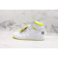 2019 Air Jordan 1 Retro "chuyến bay hạng nhất" Trắng / năng động vàng-đen 555088-170 Yxmq MW08