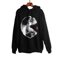 2025 Áo hoodie cặp đôi in hình unisex, cùng kiểu dáng, màu đen thời trang mùa thu đông Yi Yang Qianxi, áo sweatshirt dáng rộng
