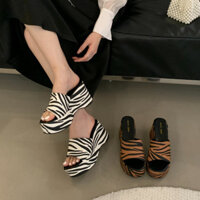 2025 Phong Cách Mới 9cm Giày Nữ Cao Gót Sọc Nêm Giày Sandal Dép