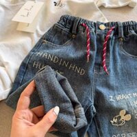 2025 Xuân Thu Trẻ Em Hoạt Hình Chuột Mickey Quần Jean Teen Bé Trai Bé Gái Thêu Chữ Co Giãn Eo Quần Trẻ Em Quần Denim