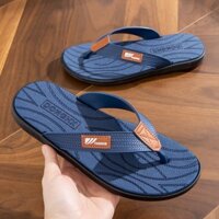 ✨2211 Người Khen ngợi Dép Lật Nam Mùa Hè 2025 Phiên Bản Hàn Quốc Giày Sandal Đế Mềm Mặc Ngoài Trời Giày Đi Biển Độc Đáo Chống Trơn Trượt Ngoài Trời 25.3.26