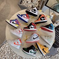 254 * Hàng có sẵn * Giày trẻ em Nike Air Jordan1 AJ1 Nike Boys Girls Kids Jordan Thế hệ 1 Giày thể thao trẻ em mùa xuân