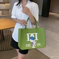 3504 người khen ngợi Túi đựng hộp cơm học sinh sang trọng nhẹ túi đựng nỉ nữ túi xách túi nỉ in Túi trang điểm túi đi làm túi nhỏ/2.27