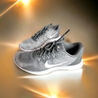 3947-Size 42/42.5 (27-27.5cm)-NIKE running shoes-Giầy nam-Mới/chưa sử dụng