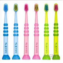 Bàn chải đánh răng cho trẻ em Curaprox CK-4260