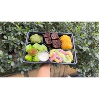 50 cái hộp nhựa 4 ngăn đen nắp trong dùng để đựng cơm
