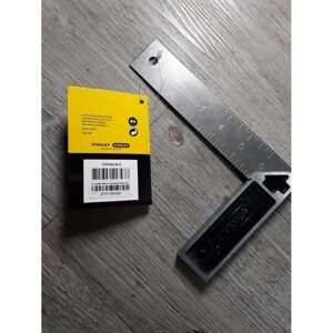 Thước ke vuông Stanley 46-530 6 inch