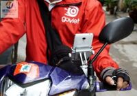 [606] Giá điện thoại gắn chân kính xe máy MOTOWOLF