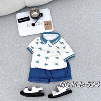 (8-30kg) Set áo hoạ tiết cổ polo xanh phối quần kaki mềm cho bé trai đi học, đi chơi