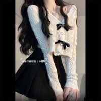 93% Tỷ Lệ Khen ngợi Pure Desire Phong Cách Chanel Nơ Áo Len Ngắn Nữ Thiết Kế Niche Áo Len Sáp Mềm Mại Váy Xếp Ly Eo Cao Bộ Đồ Hai Mảnh