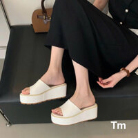 ™️™️™️ dép lê bánh mì đế xuồng mới về size  đế 7cm , nhẹ mùa hè mix gì cũnh xinh lun ý các bác ạ Size 35-39 fullbox