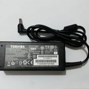 Adapter Toshiba 15V - 4A