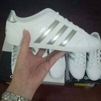 adidas coneo